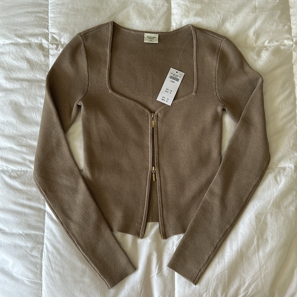 Abercrombie & Fitch sweater top